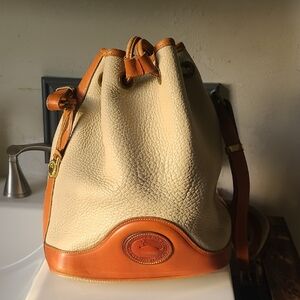 Dooney & Bourke Tan Leather Interior